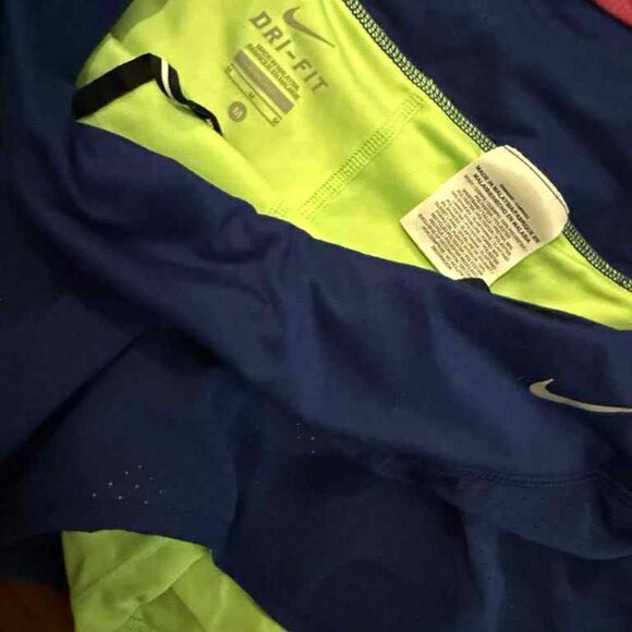 NIKE Bundle of Athletic running shorts & Dri-Fit leggings, good condition - Picture 2 of 7